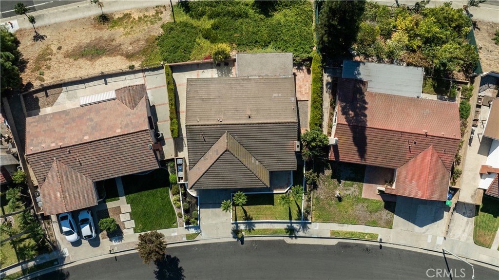 2028 E Orangeview Lane