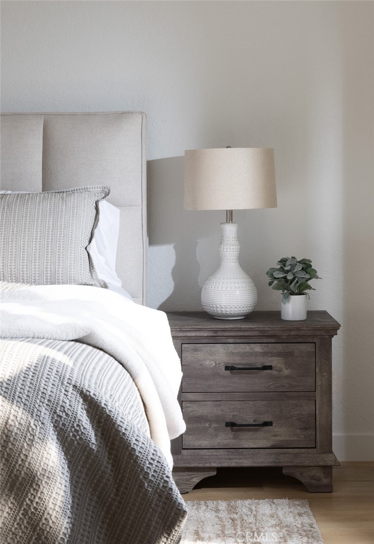 2028 E Orangeview Lane