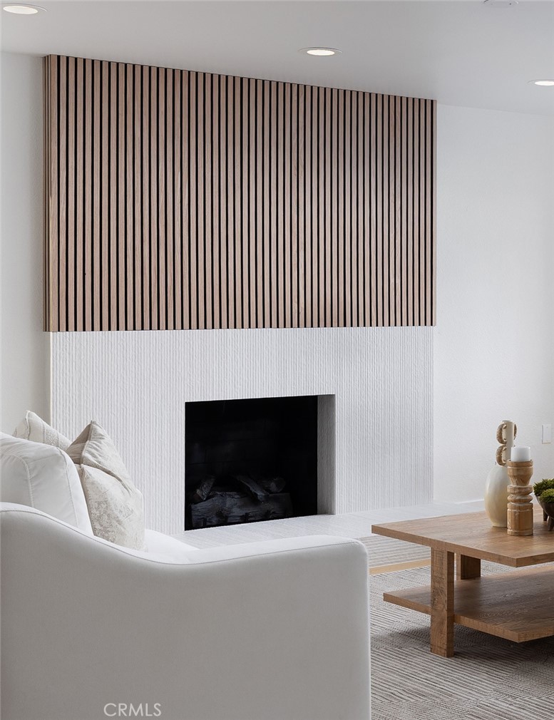 2028 E Orangeview Lane