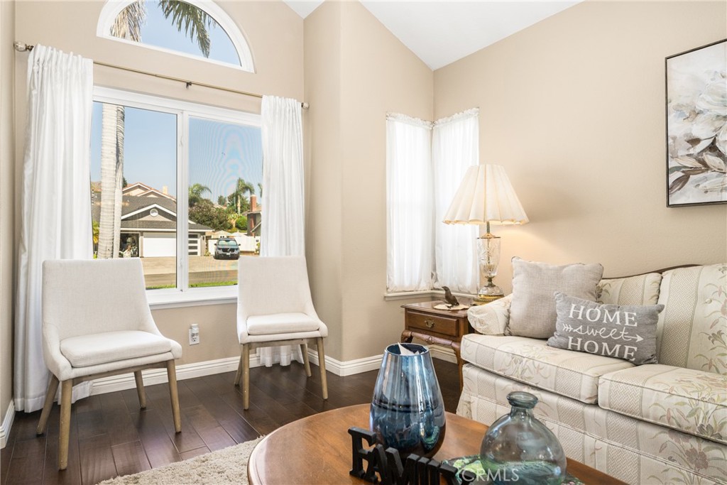 24440 Via Arriba Linda