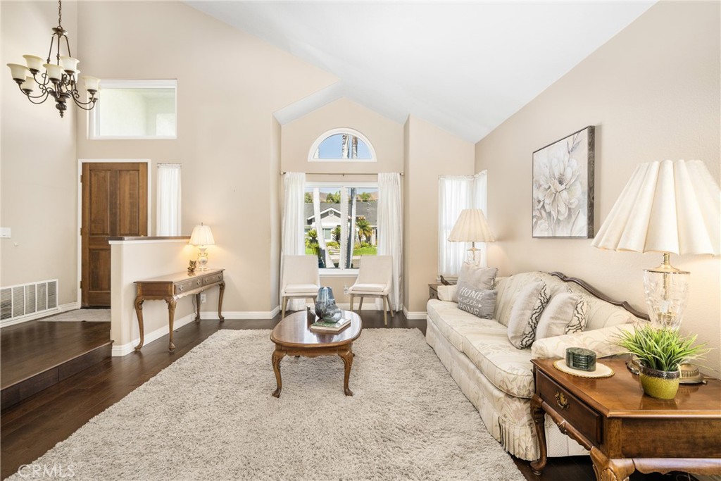 24440 Via Arriba Linda