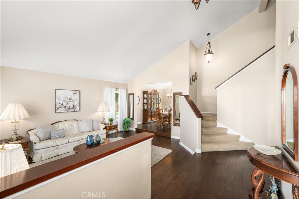 24440 Via Arriba Linda