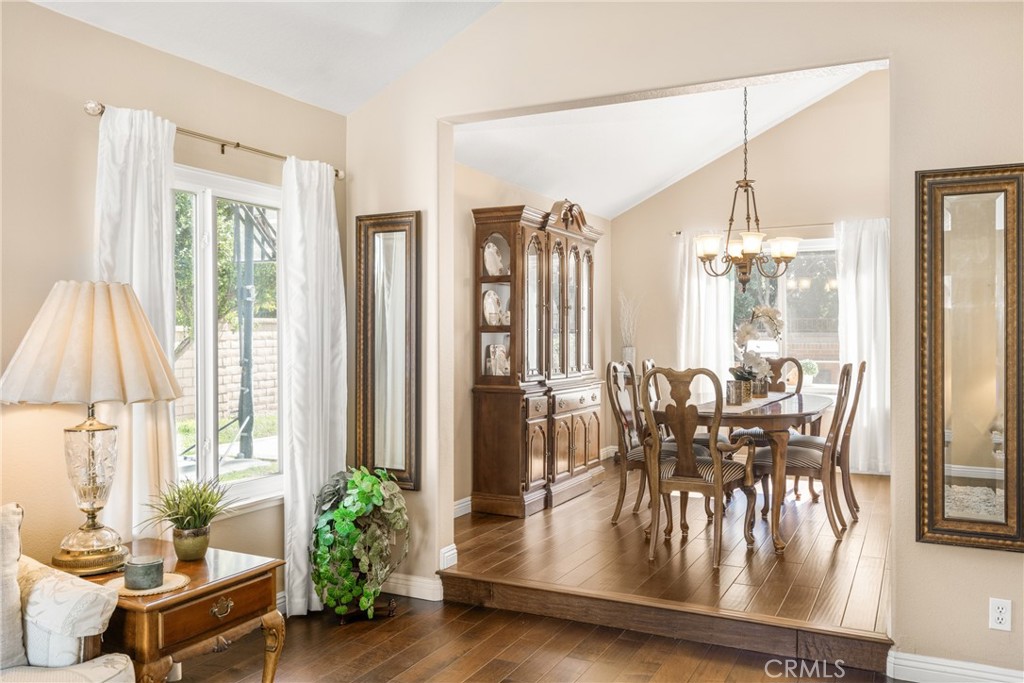 24440 Via Arriba Linda