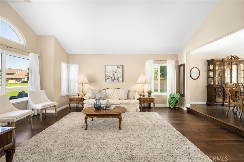 24440 Via Arriba Linda