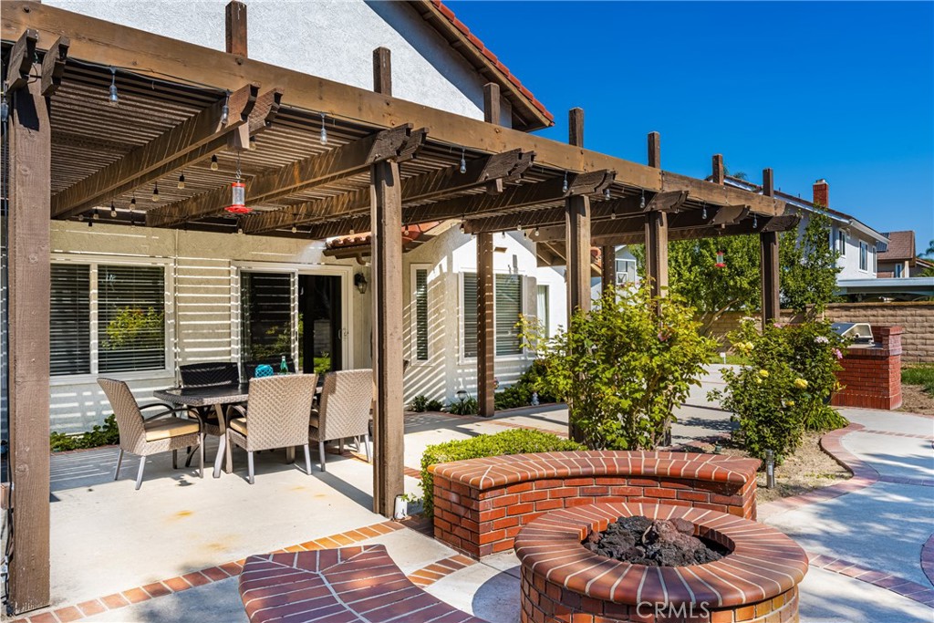 24440 Via Arriba Linda