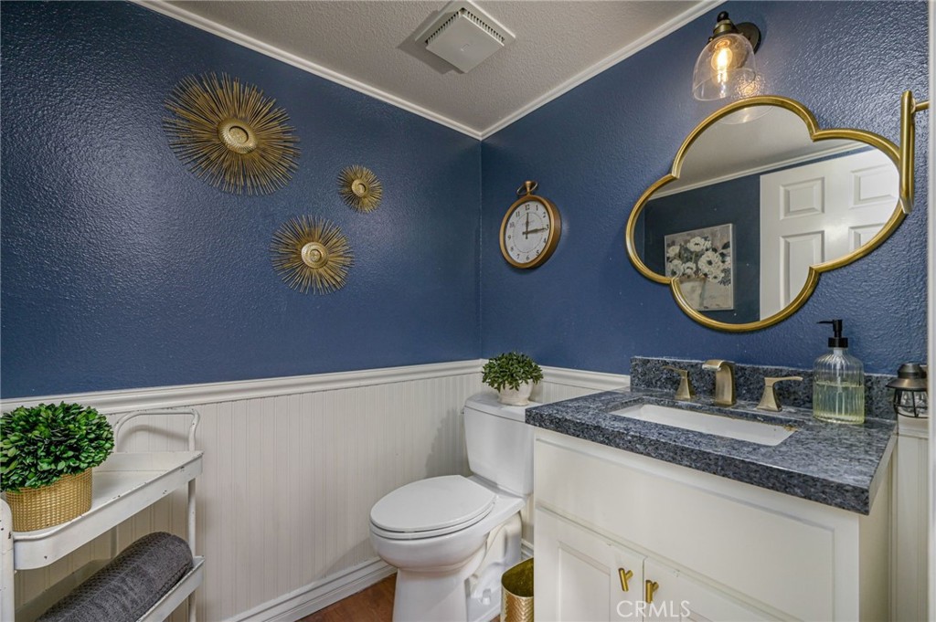 4373 MAHOGANY Circle