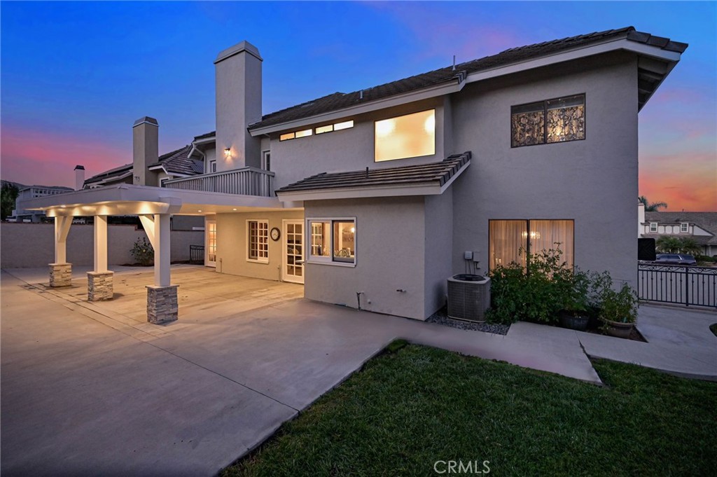 4373 MAHOGANY Circle