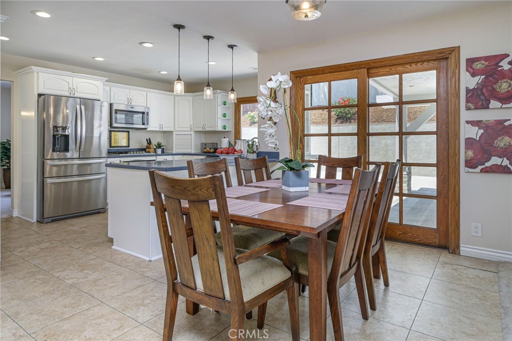 4373 MAHOGANY Circle