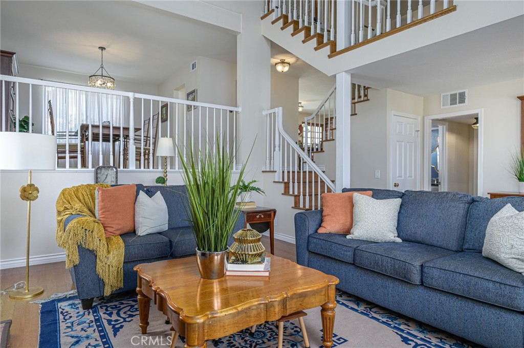 4373 MAHOGANY Circle