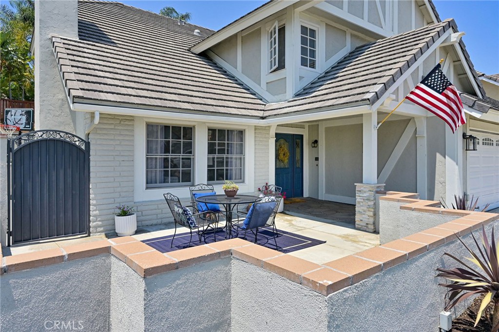 4373 MAHOGANY Circle