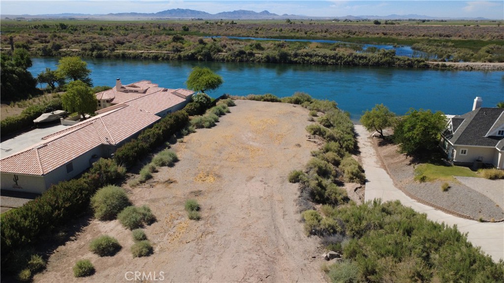 7825 Rio Vista Drive