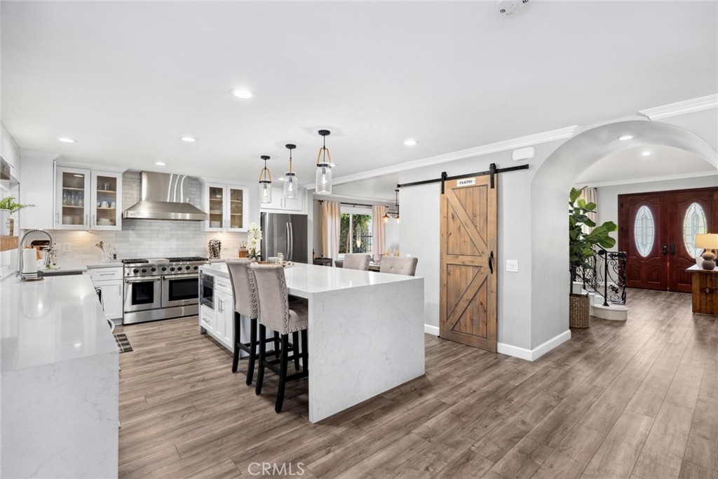 6832 E Georgetown Circle