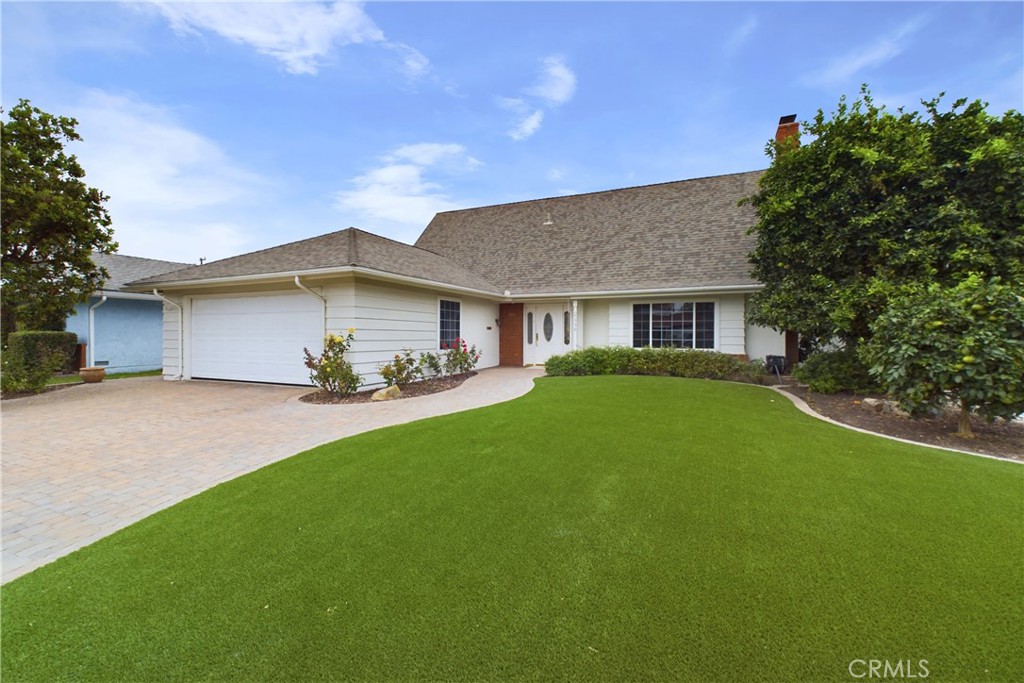 9338 Christopher Street