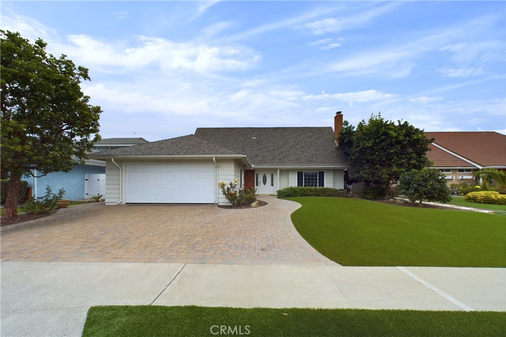 9338 Christopher Street