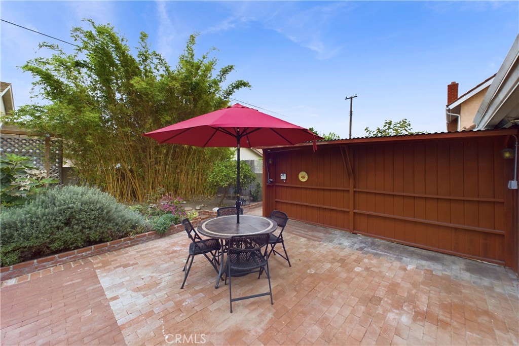 9338 Christopher Street