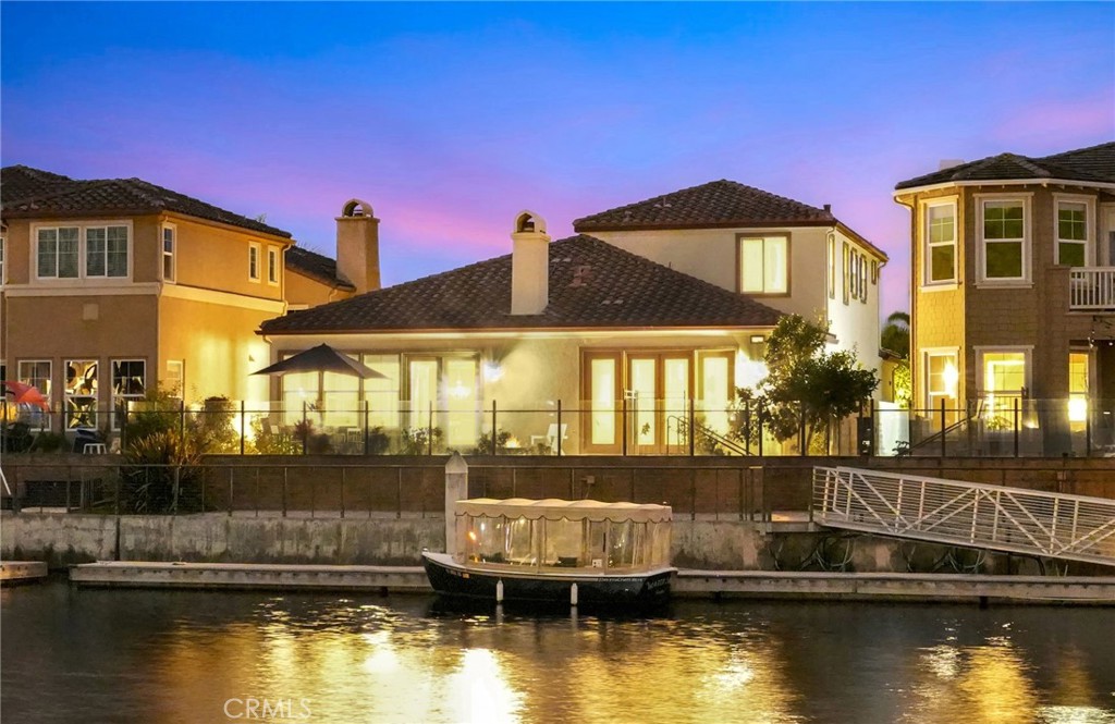 4007 W Hemlock Street