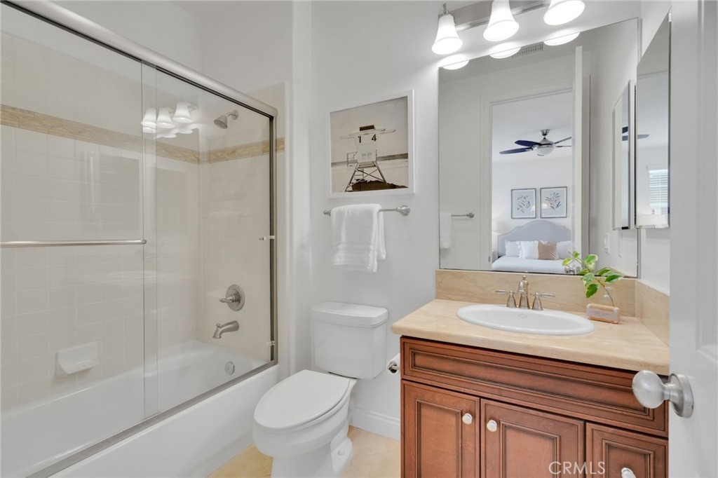 4007 W Hemlock Street