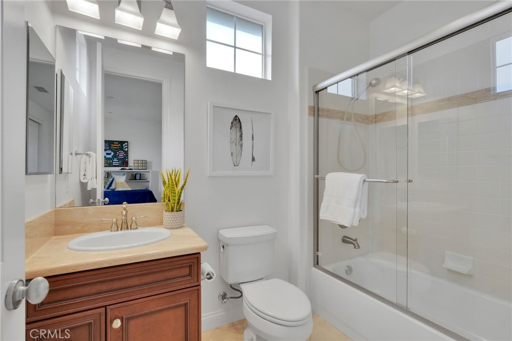 4007 W Hemlock Street