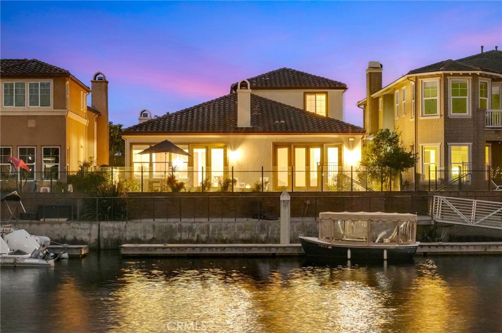 4007 W Hemlock Street