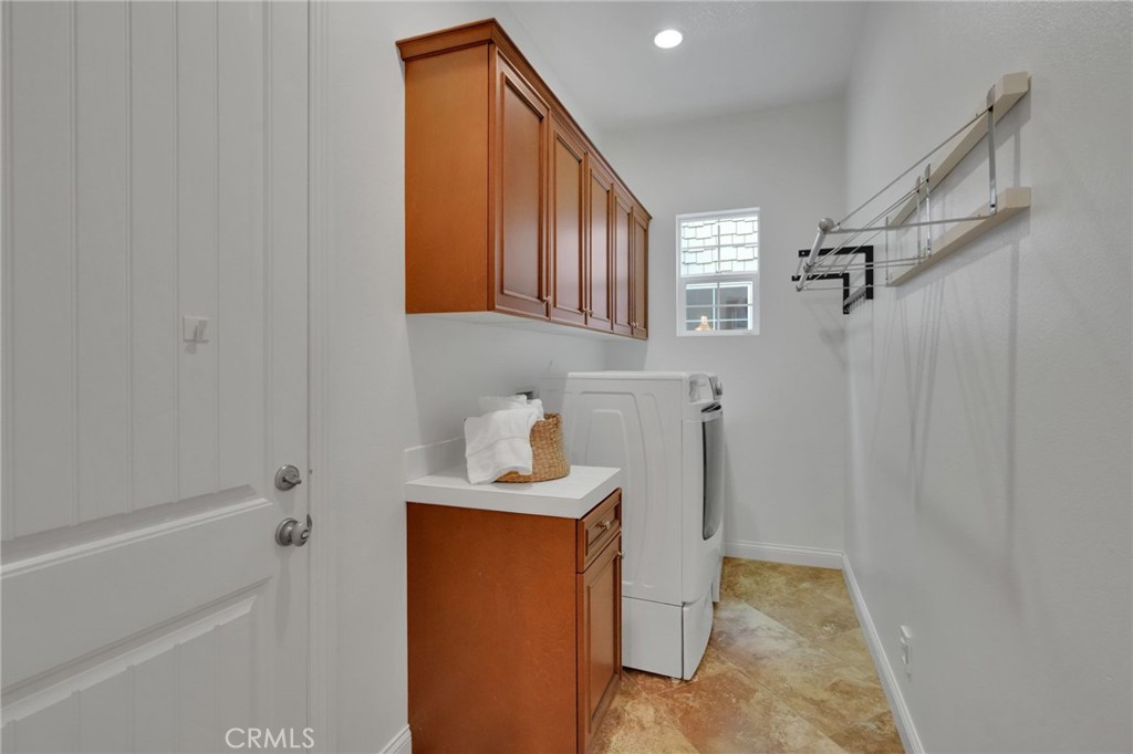 4007 W Hemlock Street