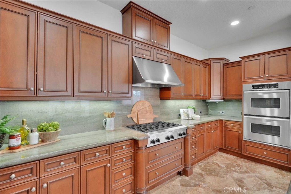 4007 W Hemlock Street