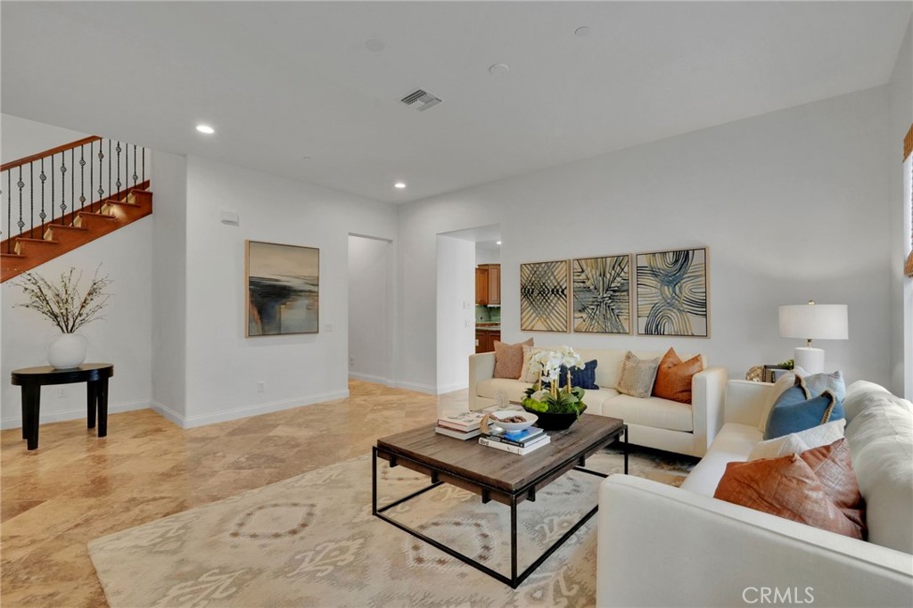 4007 W Hemlock Street