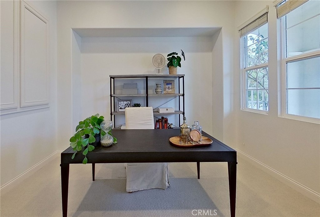 4007 W Hemlock Street