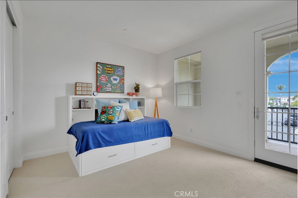 4007 W Hemlock Street