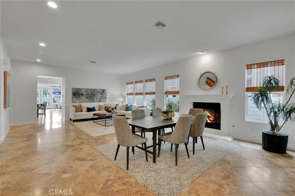 4007 W Hemlock Street