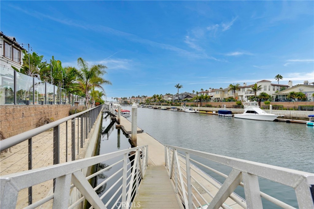 4007 W Hemlock Street