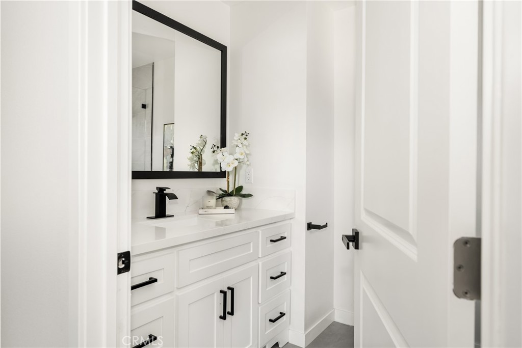 5042 Premiere Avenue