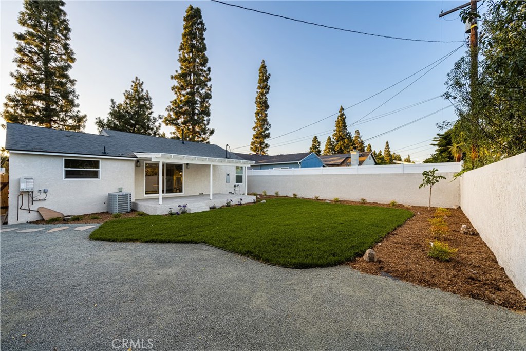 5042 Premiere Avenue