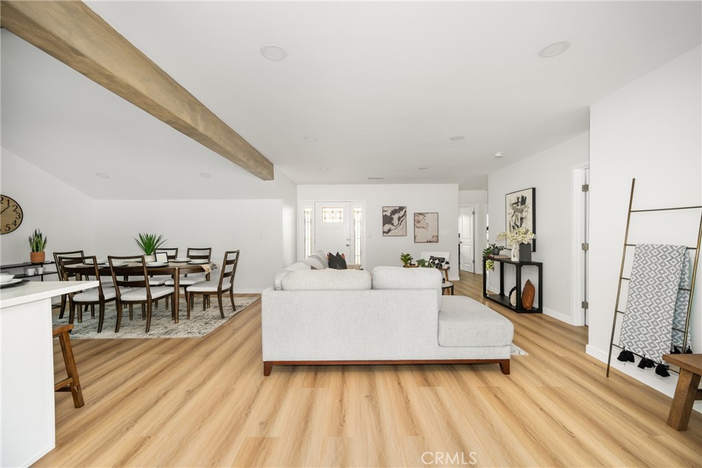 5042 Premiere Avenue