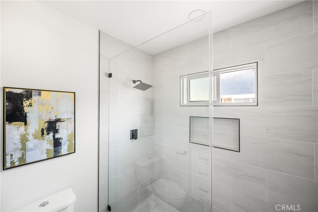 5042 Premiere Avenue