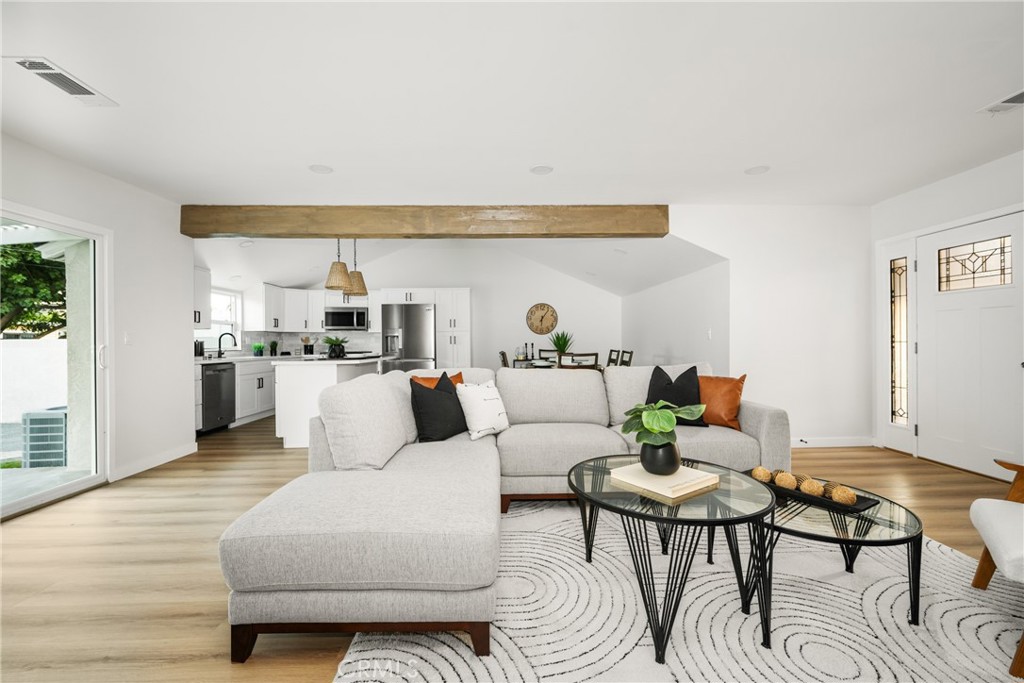 5042 Premiere Avenue