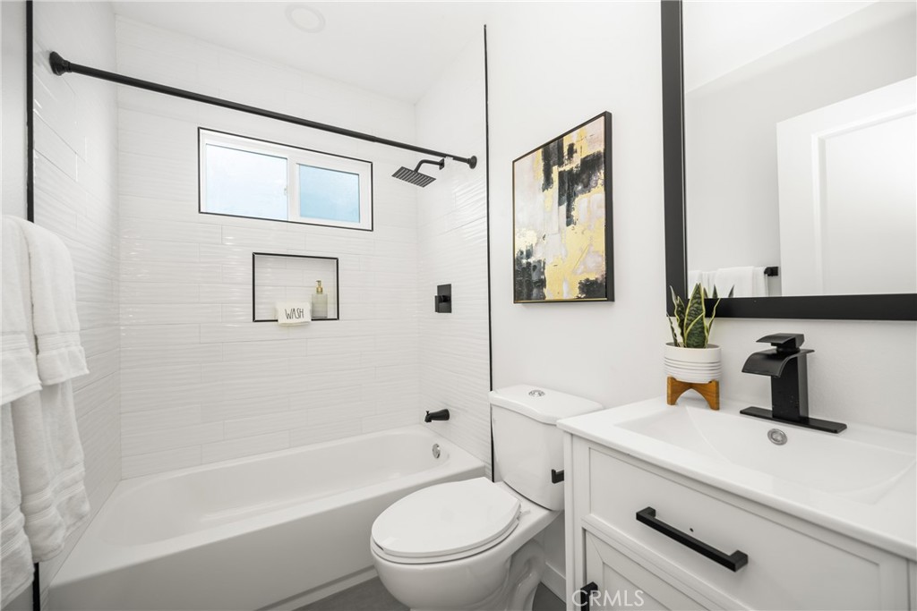 5042 Premiere Avenue