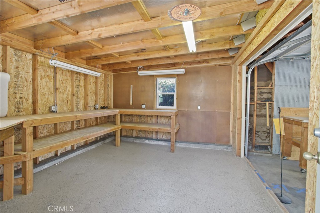 1233 E Mardell Avenue