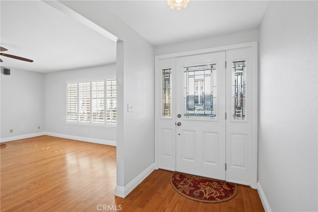 1233 E Mardell Avenue