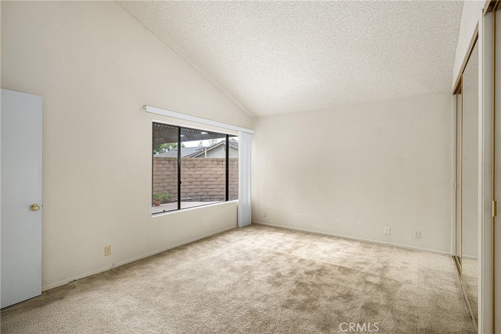 2006 E Wellington Avenue