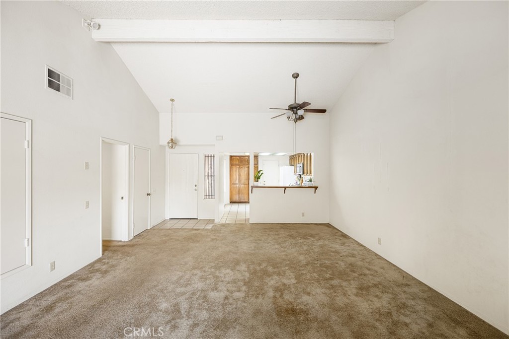 2006 E Wellington Avenue