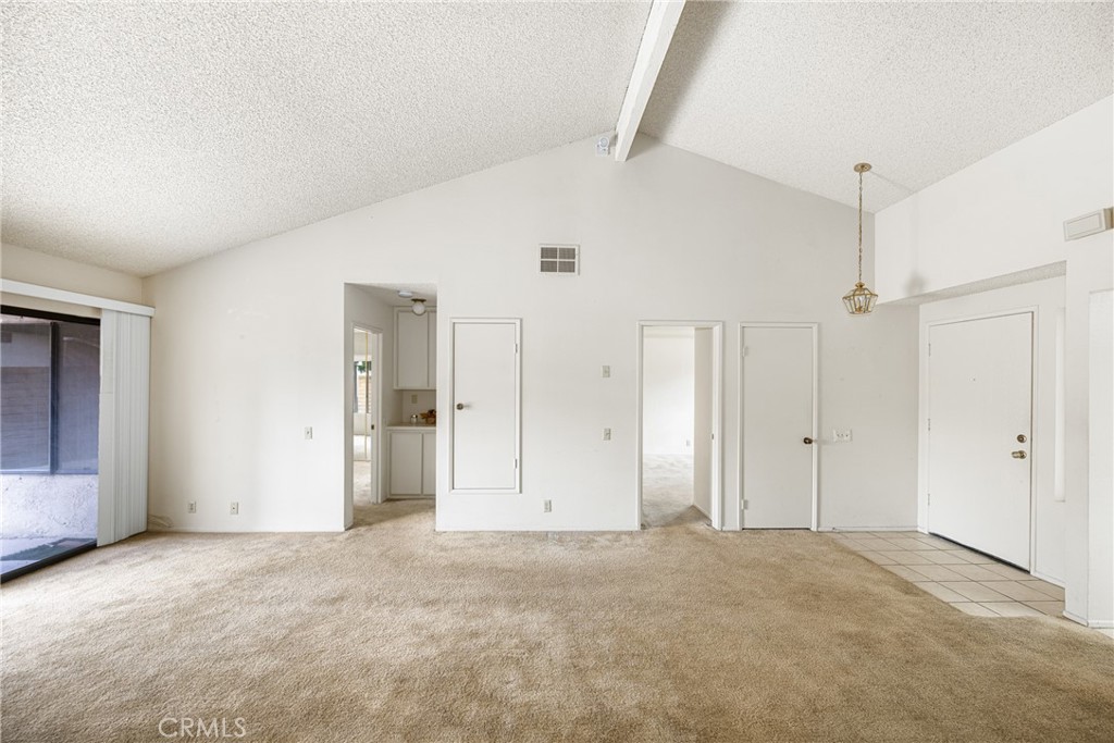 2006 E Wellington Avenue