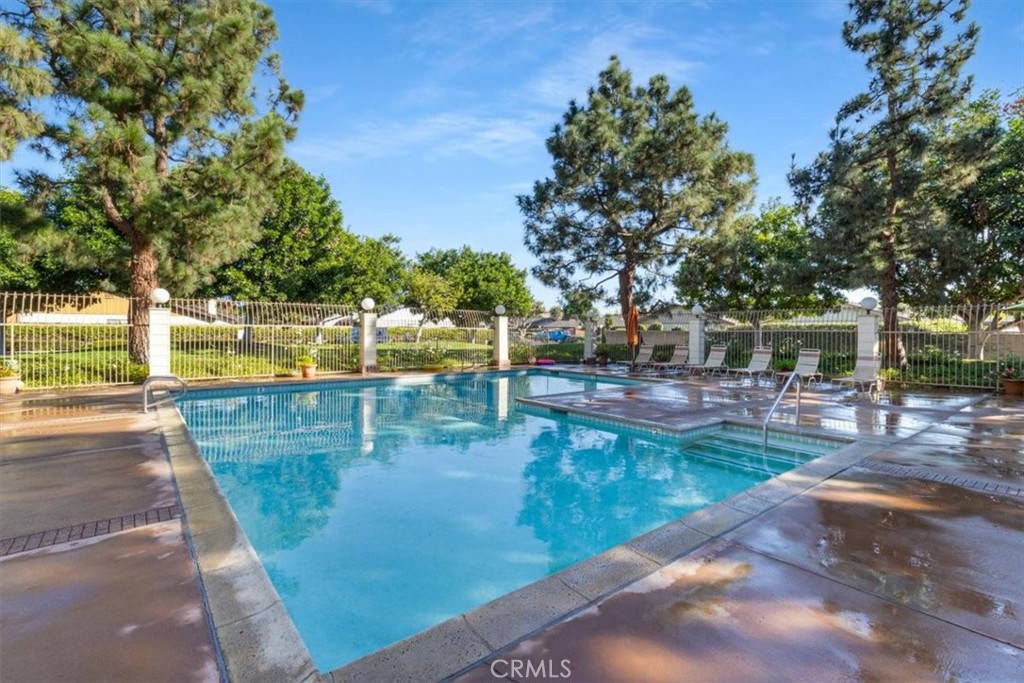 2006 E Wellington Avenue