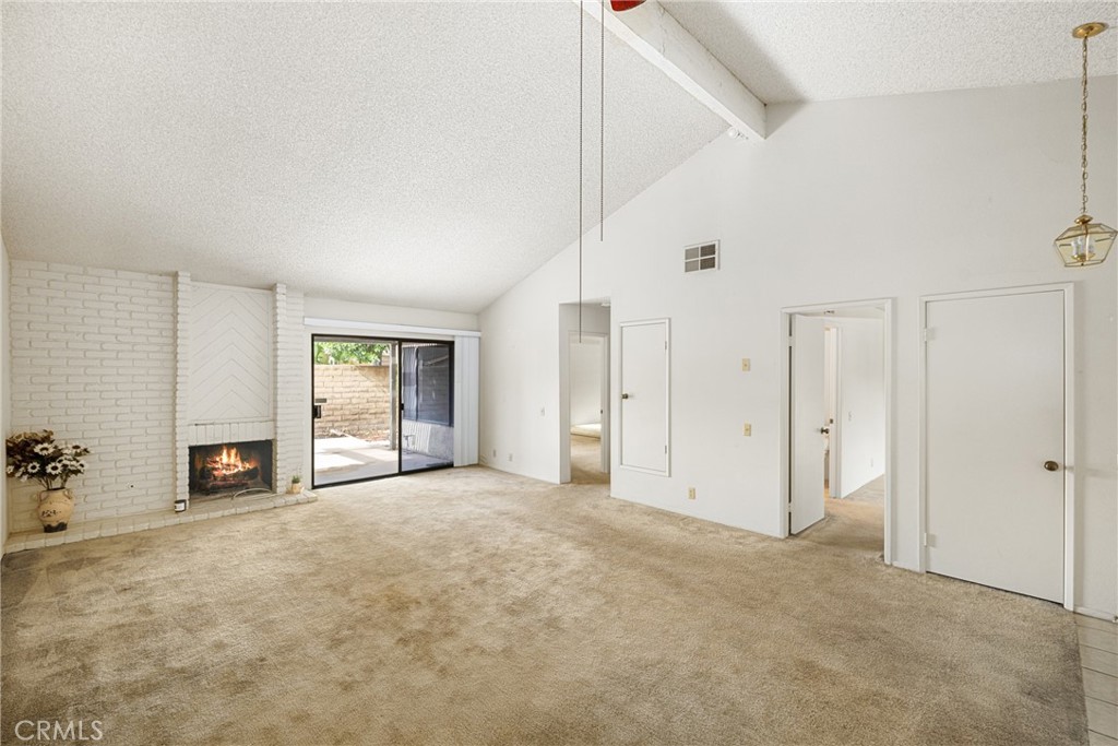 2006 E Wellington Avenue