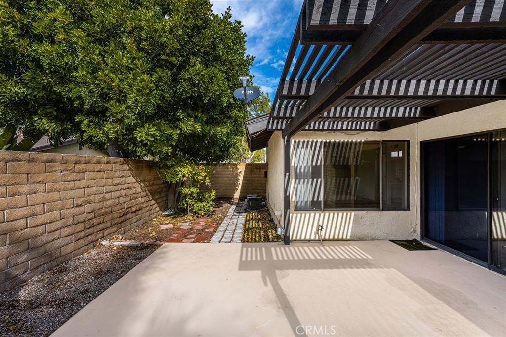 2006 E Wellington Avenue