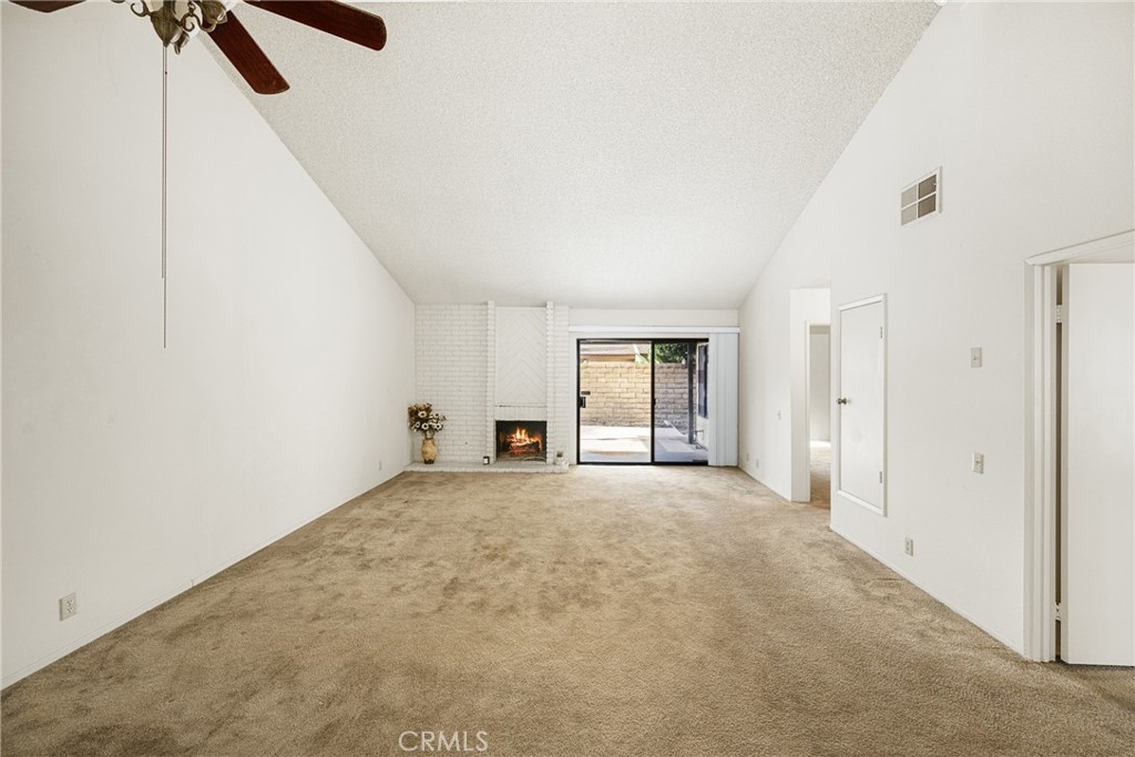 2006 E Wellington Avenue