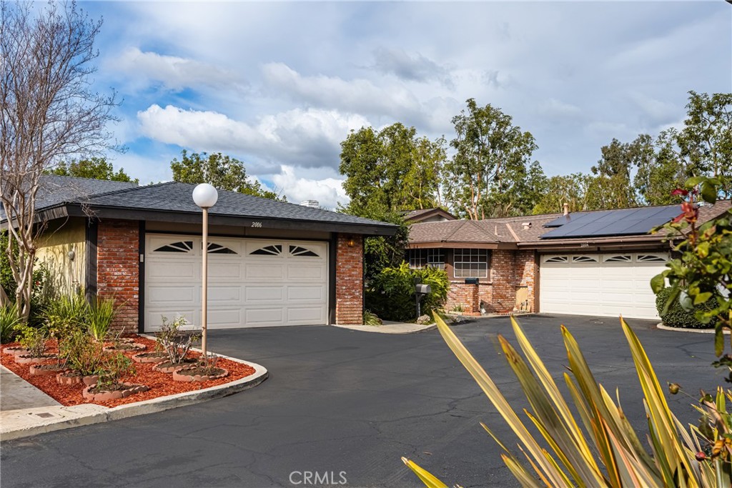 2006 E Wellington Avenue