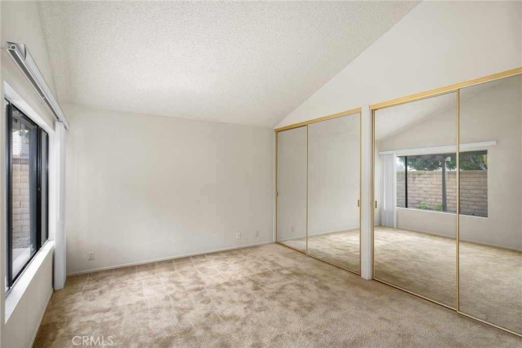 2006 E Wellington Avenue