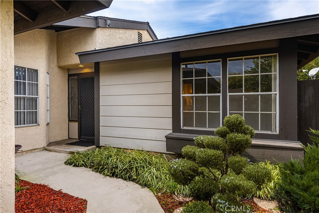 2006 E Wellington Avenue