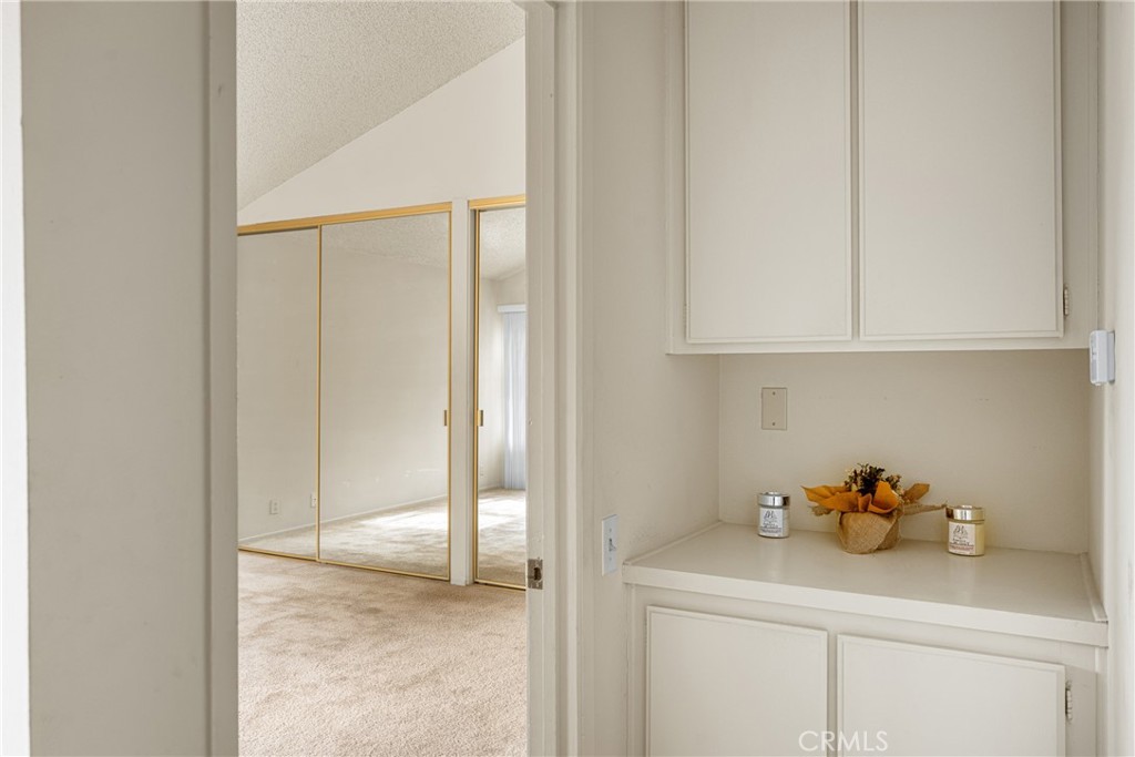 2006 E Wellington Avenue