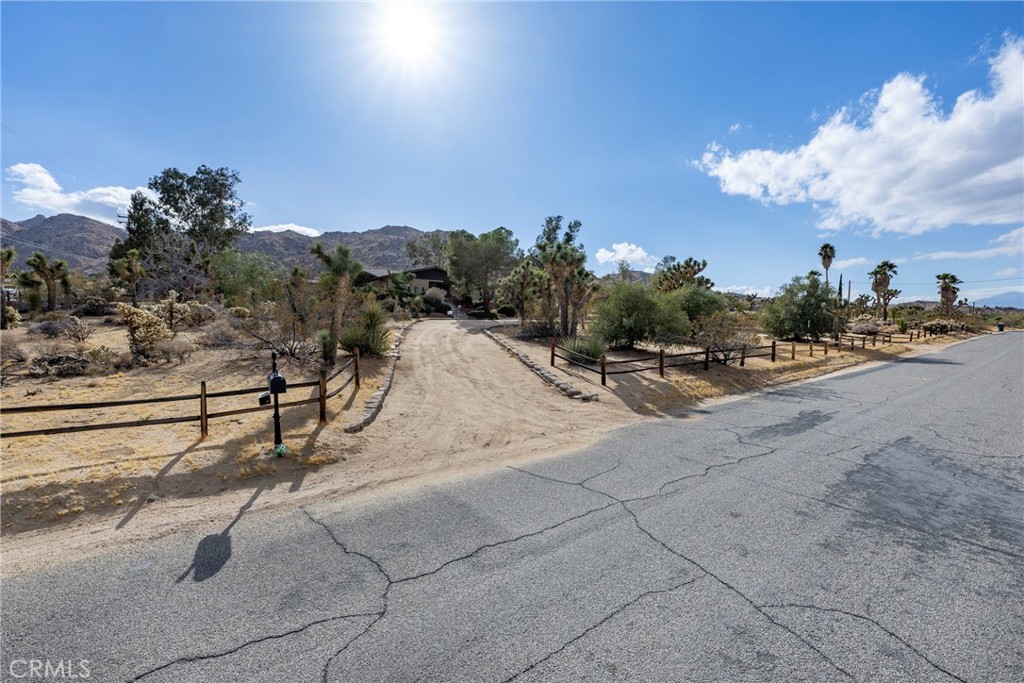 60383 Melton Trail